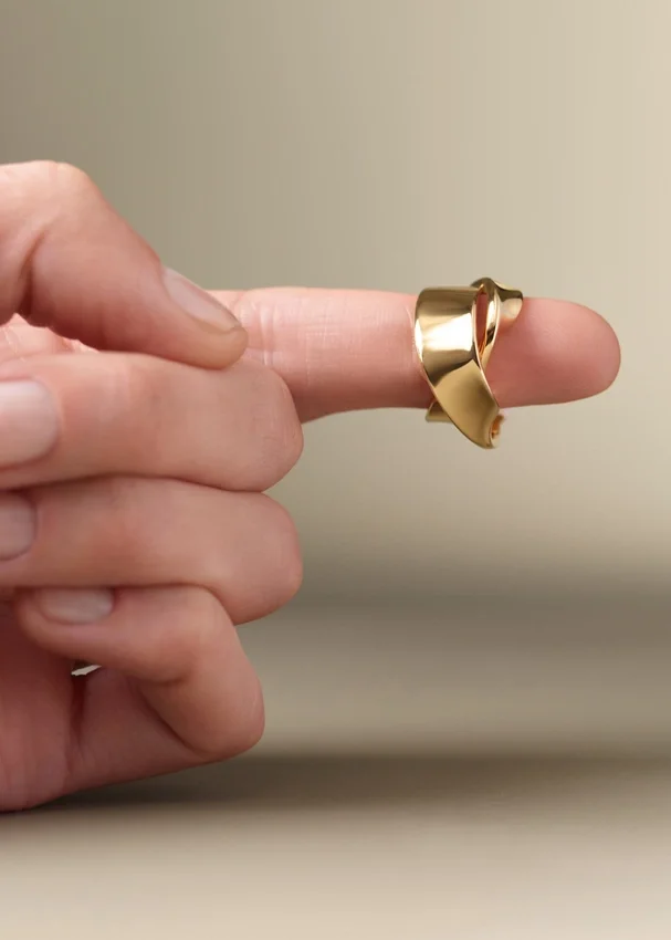 Bague Éole « Curled Ring » en édition plaquée or