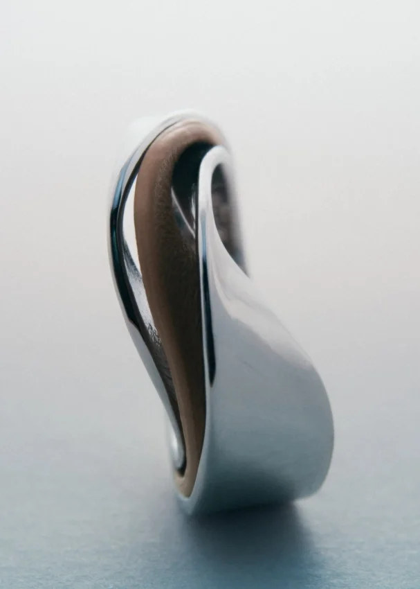 Bague Ormé Édition Argent rhodié avec cuir taupe