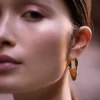 Boucles d’oreilles créoles fines Éole, édition plaquée or 24 carats
