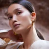 Boucles d’oreilles créoles fines Éole, édition plaquée or 24 carats