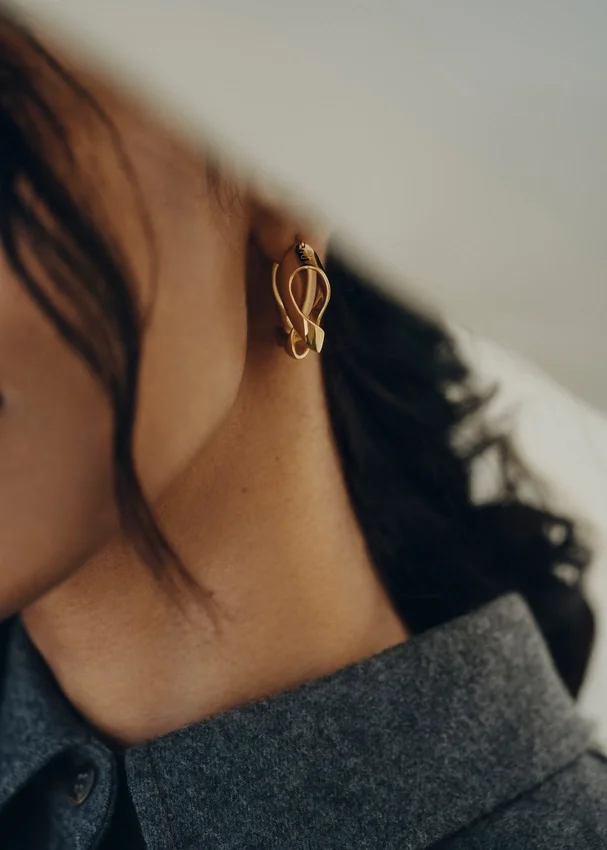 Boucles d’oreilles créoles ondulées Éole, édition dorée