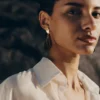 Boucles d’oreilles pendantes Naé, édition en verre fumé