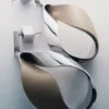 Boucles d’oreilles pendantes Ormé, édition argent rhodié avec cuir taupe