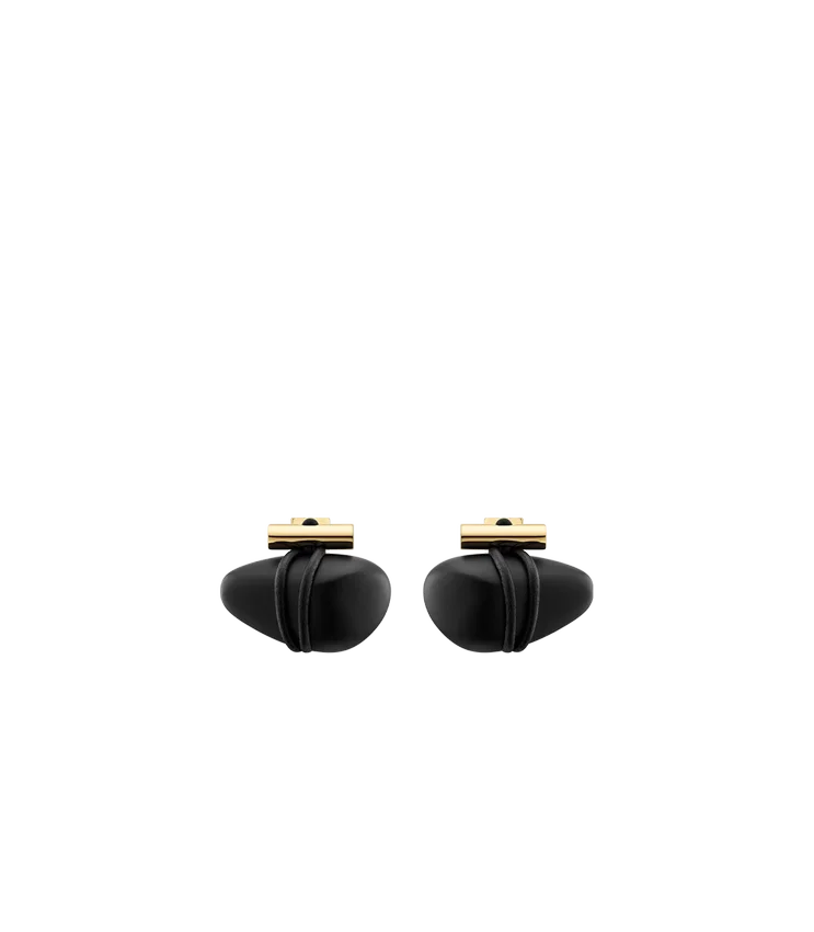 Clous d’oreilles Téré, édition marbre noir