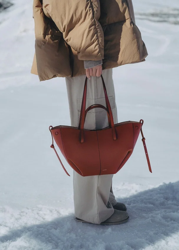 Cyme Mini Edition, texture « Red Clay »