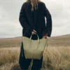 Cyme Tote Edition, texture tilleul