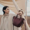 Cyme Tote Nano Édition Cerise noire texturée