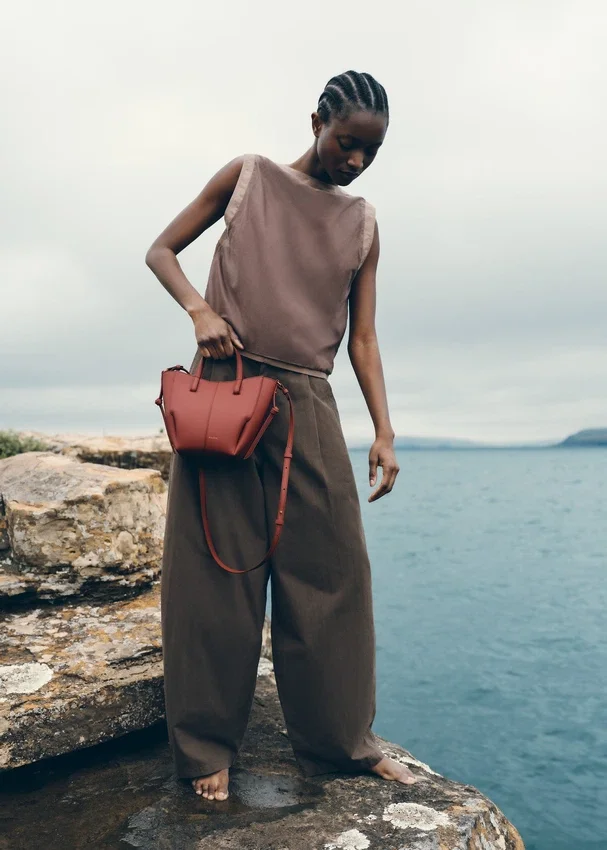 Cyme Tote Nano Edition, terre cuite texturée