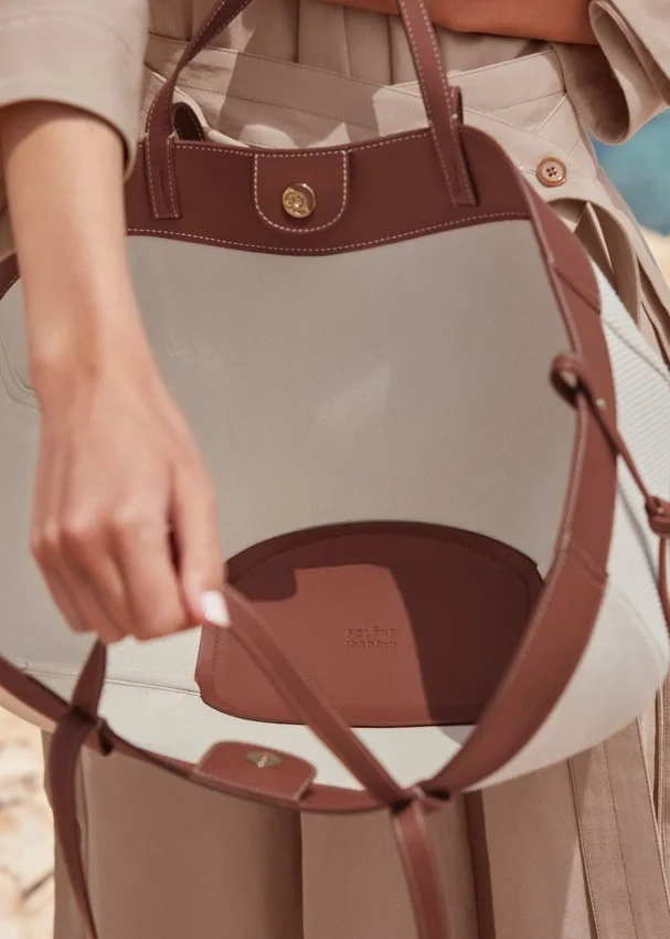 Édition Cyme en toile cognac