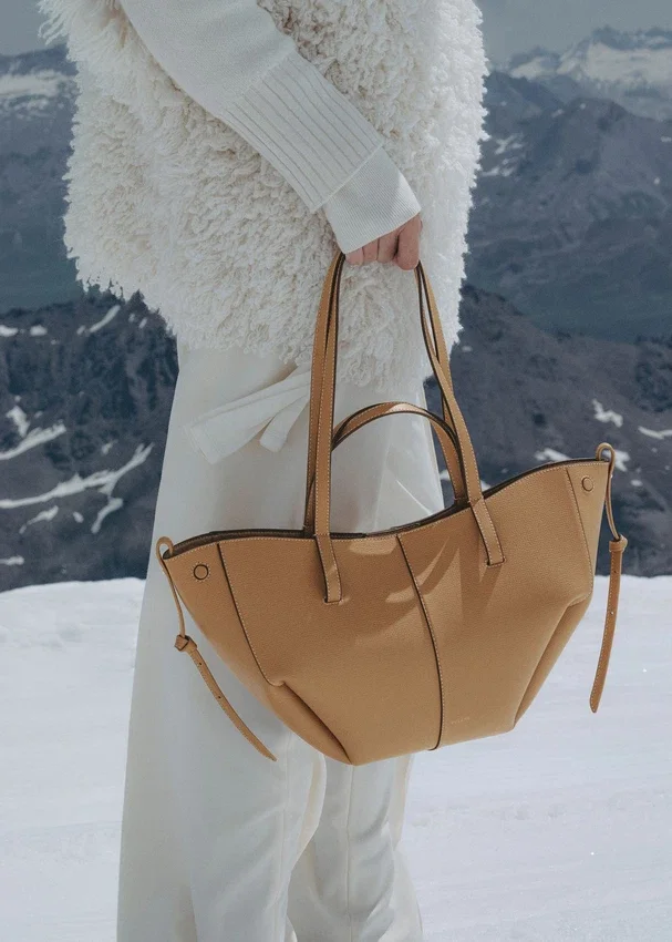 Édition Cyme Mini : argile ocre texturée