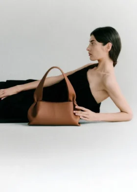 Numéro Neuf East West Edition Texturé Camel