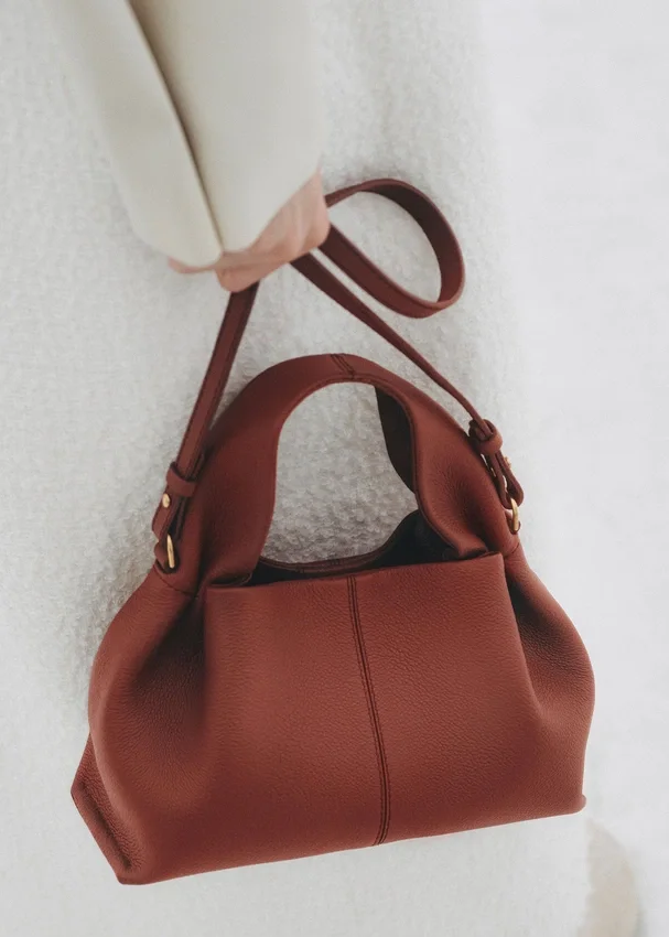 Numéro Neuf Mini Edition, argile rouge texturée