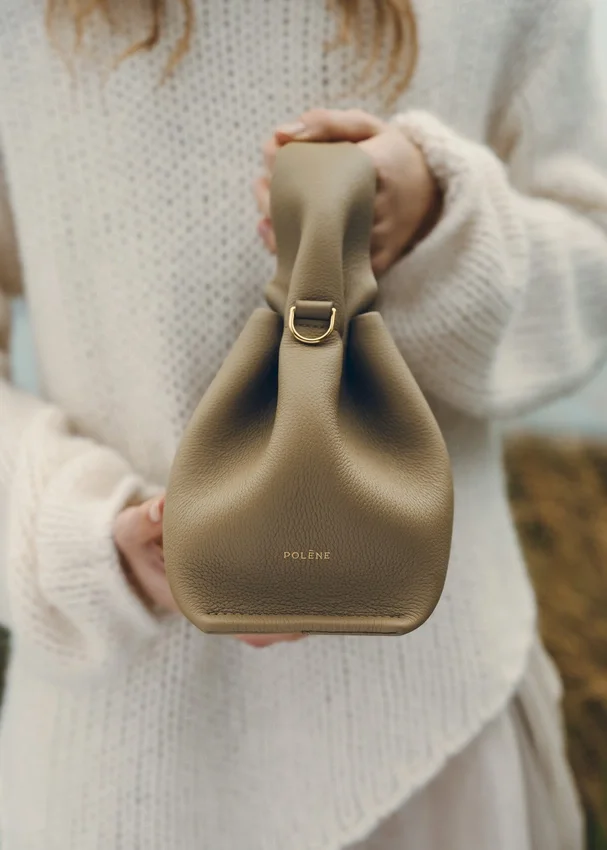 Numéro Neuf Mini Edition, olive fumé texturé