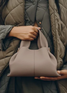 Numéro Neuf Mini Edition, taupe texturé