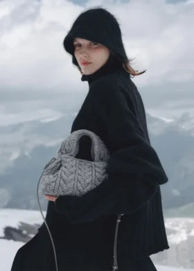 Numéro Neuf Mini, pierre mérinos