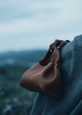 Numéro Neuf Mini, racine texturée