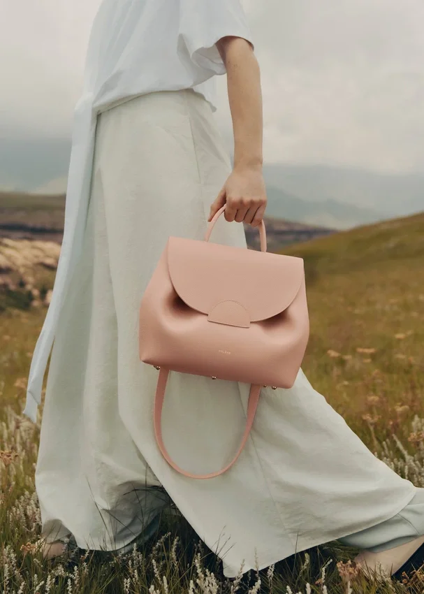Numéro Un Édition rose texturé