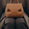 Numéro Un Nano Édition Lisse Camel