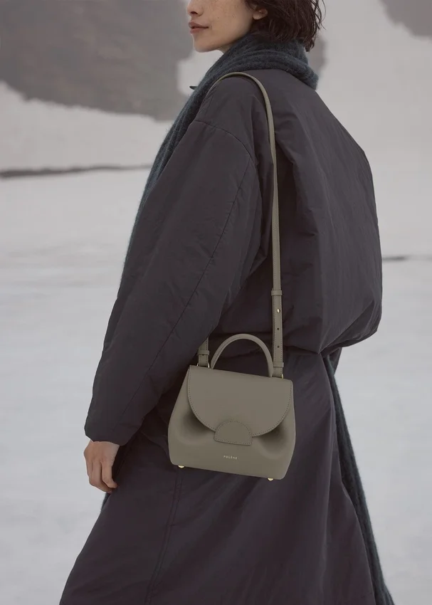 Numéro Un Nano Edition Olive texturée