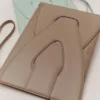 Pochette Nodde, édition taupe